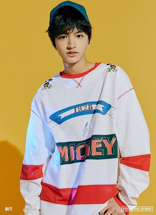 kyeopteers's tweet photo. this boy looks like junho, jyunhao, haenami, a bIT of youngmin (ab6ix), and an actor i couldnt name morphed altogether😭😭😭😭😭 https://t.co/kniHE6Jvz6