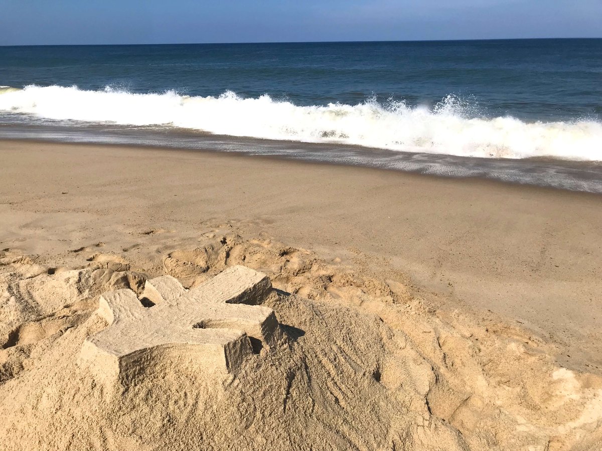 netacaremass's tweet photo. Happy Labor Day!
A friendly reminder #NETABrookline & #NETANorthampton are open as usual today.
Soak in the last of these summer days & top off your Labor Day weekend with a trip by NETA https://t.co/s0MC6rZugH https://t.co/ViYQ2Z59gm