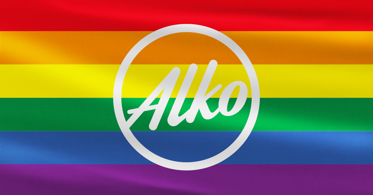 Alko_Oy's tweet photo. Iloista #helsinkipride2020-viikkoa. Alkossa vastuullisuus ja yhdenvertaisuus on sitä, että jokainen tulee hyväksytyksi sellaisena kuin on. Erityisesti työnantajana katsomme, että ihmisten erilainen osaaminen, kyvyt ja kokemustaustat ovat rikkaus ja voimavara. #partnerswithpride https://t.co/0VkJoV5zr6