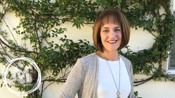 TheoWorkProject's tweet photo. How can you share your faith at work without fear? Making It Work Podcast guest @suewarnke discusses practical tips and stories. (Yes! the podcast is back!) Listen now! https://t.co/U84DkcJ8CV
#Christianity #ChristianPodcast #makingitworkpodcast #godisgood #depree #leanership https://t.co/he9mu2Hlz3
