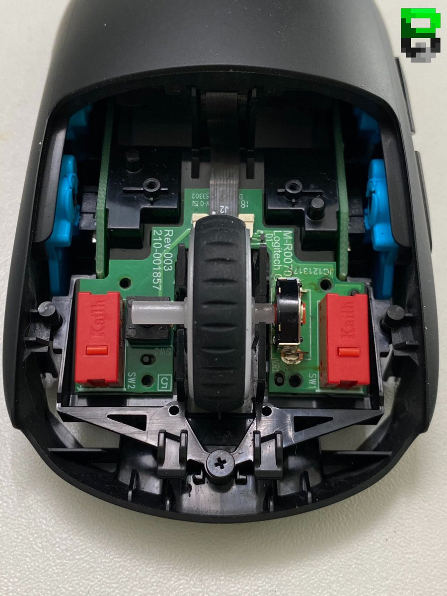 Beardedb0b's tweet photo. Scroll wheel swap and Kailh red Switches and Encoder.

@KailhSwitch #kailh #logitech @LogitechG #bbmods #beardedbob https://t.co/KNdRbHDGAc