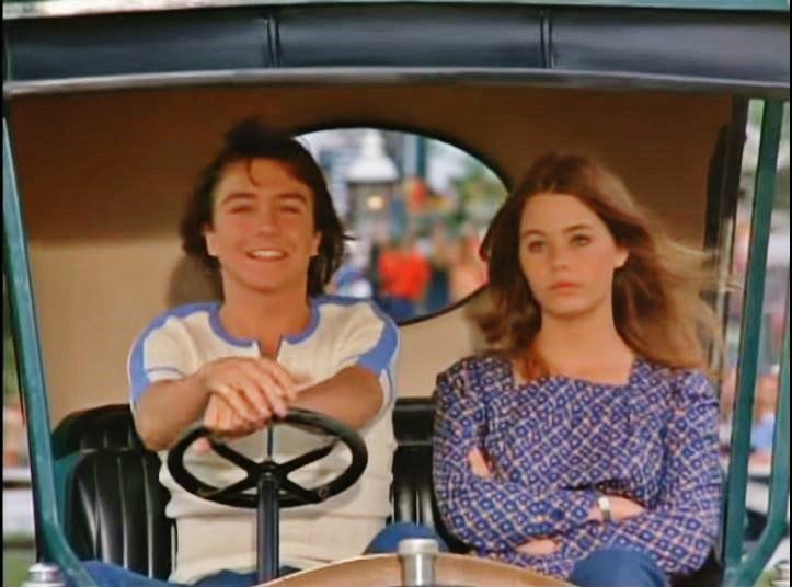 Jess22bsb's tweet photo. #TodaysPartridgeFamilyPicOfTheDay
Remember the episode I left my heart in Cincinnati? Where they went to #KingsIsland one of my faves.. Especially David in that sexy swim suit oh yeah ❤❤ #DavidCassidy #PartridgeFamily #Septembertribute #50yrs #season3episode17 https://t.co/ayXIeMIOwU