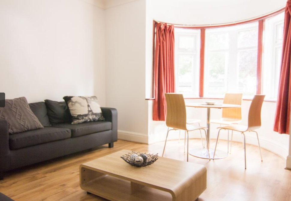 rentinc's tweet photo. Are you an undergraduate student looking for a house to rent in Leeds? 

We’ve got a spectacular house for you in Headingley just £95.99pppw

🏠 Large spacious bedrooms
🏠 All inclusive of bills

Find out more: https://t.co/HgjFjtcmJ1

#student #leeds #rentinc #rent #rentinleeds https://t.co/qr2oNsOI7c