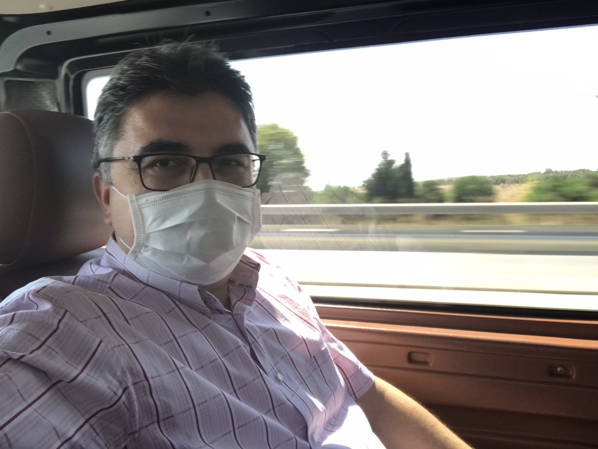 Hadi herkes seferber olsun 19 ekim milad olsun, vaka sayısını 100 ün altına indirelim. Bunu yapabiliriz, herkes etrafını haberdar etsin, uyarsın, birçok ülke yaptı bizde yapabiliriz. Tek yapacağımız bilinçli toplum oluşturmak. Maske takmak