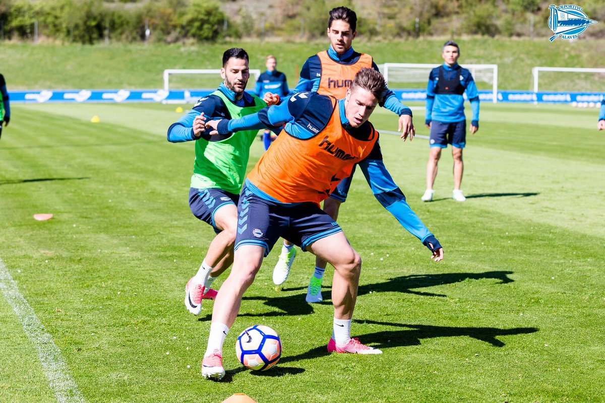 Feliz día <a href="/CarlosVigaray2/">Carlos Vigaray</a>! 🥳🎉🎊 #Memories