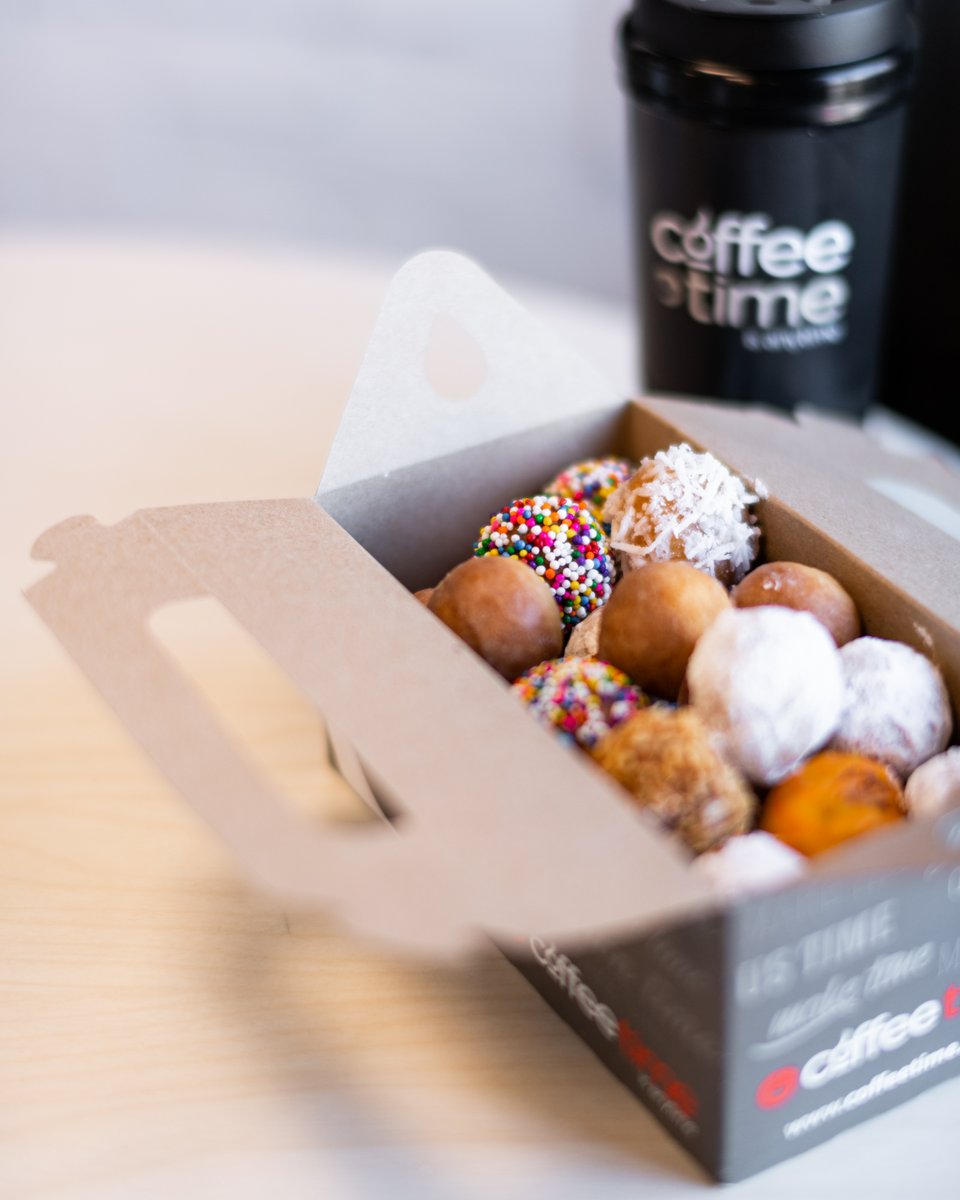 CoffeeTimeCAN's tweet photo. The moment you realize, you don't work TODAY!😁 Head to Coffee Time and try some delicious Coffee Bites and enjoy the last of the weekend🌞 #CoffeeTime #WeekendVibes #LongWeekend #Coffee #ToGo #UberEats #Delivery #CoffeeBites #Bakery #CoffeeNearMe #BakeryNearMe #MondayVibes https://t.co/ntof6AOXNc