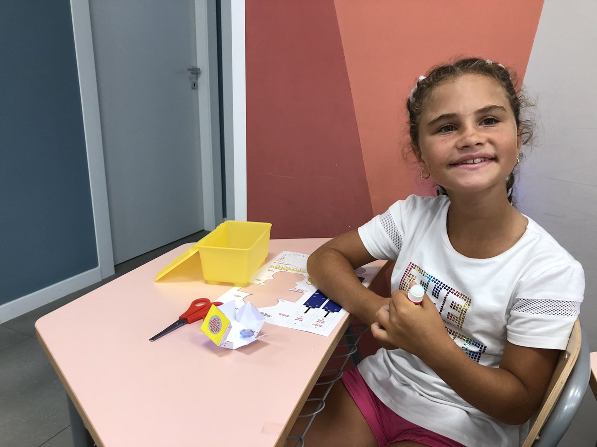 ersiliascarpett's tweet photo. Tante bambine oggi al campo STEM « Forcella brilla ». La scienza per divertirsi, stupire ed includere @m_minima @FondBracco @robi_cocco @paola_mascaro @NassisiAnna @ChiaraCorazzaWF @elenabonetti https://t.co/19zEfM7OqG
