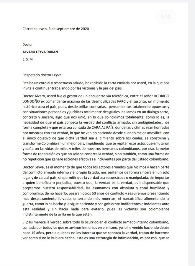 angelamrobledo's tweet photo. Relata Mancuso a @AlvaroLeyva que su extradición fue una venganza por empezar a contar como funcionarios del gobierno de Álvaro Uribe, entre ellos Francisco Santos, eran cercanos al paramilitarismo. Colombia merece conocer la verdad. https://t.co/uOOHd7O934