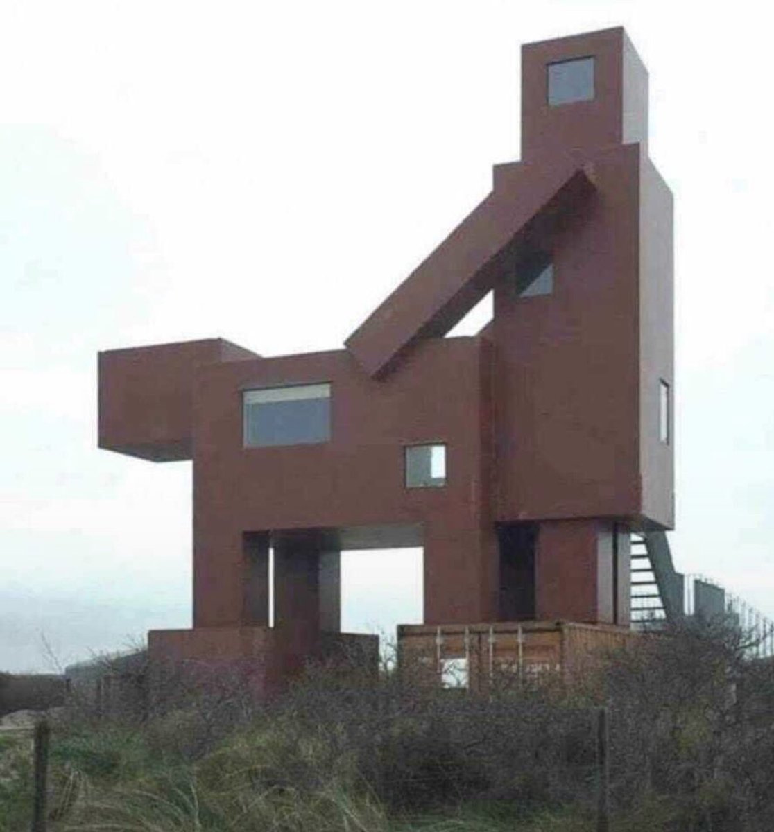 LilMoGh's tweet photo. How ladies see your house, when you ask them to visit you.. 🤣🤣😂 https://t.co/tHaM8vm6w7