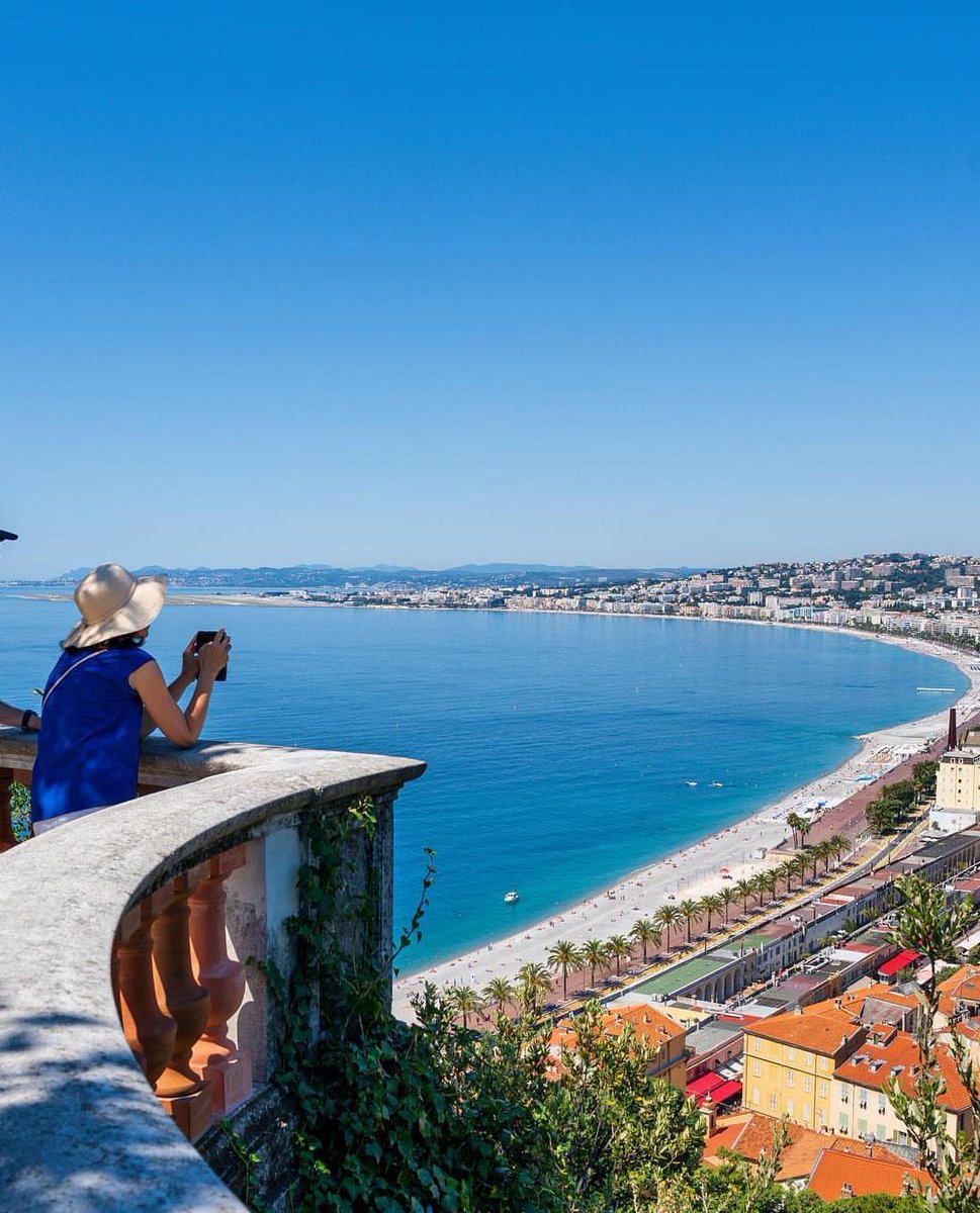 Bonjour ! Bonne journée à tous avec cette jolie photo de lazurowewybrzeze prise au Château de Nice ! #Nice06 #NissaLaBella #ILoveNice