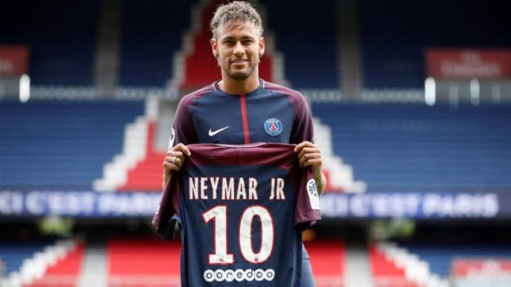 1) In 2017 , He was forced to sell their club's star Neymar Jr. Neymar had a release clause of €222m , Bartomeu never thought that his release clause could be triggered.