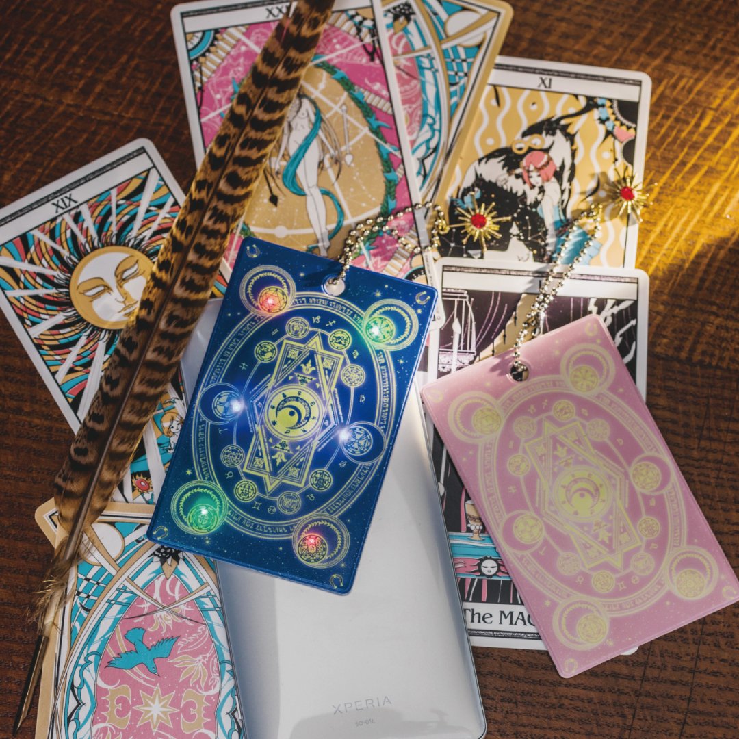 sgs109com's tweet photo. 🧙‍♀️プレゼント🧙‍♀️

 #フェリシモ魔法部 『魔導書で華麗にメイク直し コスメポーチ』『魔法陣で大切なものを守る ガジェットポーチ』『明かりがともる アミュレットパスケース』を各1名様に🎁https://t.co/aJfY0fBbVS

①応募は(@sgs109com)フォロー＆このツイートをRT
②欲しいアイテム＆理由をコメント https://t.co/9ZzYKvEFxh