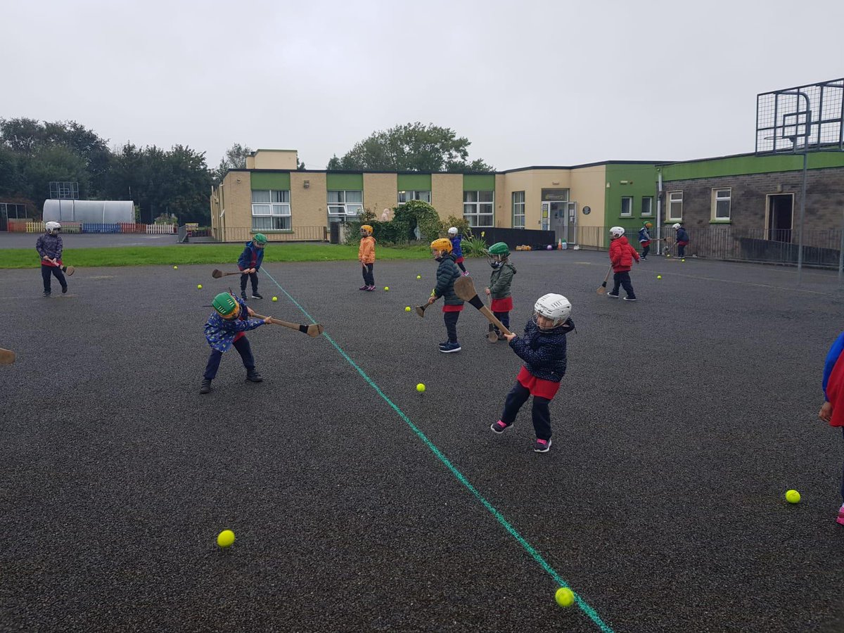 SligoGAACandG's tweet photo. Great to be back coaching in @sligogaa @cnmbshligigh primary schools today with our full time coaches. Loads of fun games, skills and learning taking place. #stayingsafeandhavingfun @ConnachtGAA @officialgaa https://t.co/gaPDbmVWvA