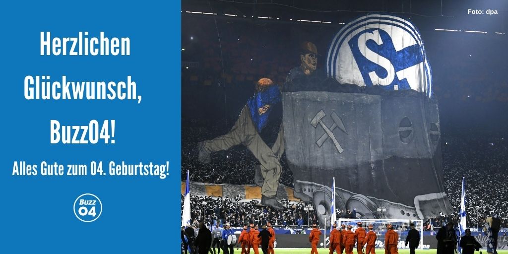 Buzz04App's tweet photo. 🎵 Am 7. September gegründet...🎵 @Buzz04App feiert heute den 04. Geburtstag! Die Kerzen auf dem Kuchen pusten wir virtuell aus🎂💙

#Buzz04 I #S04 I #Schalke https://t.co/dfWg8IsfSa
