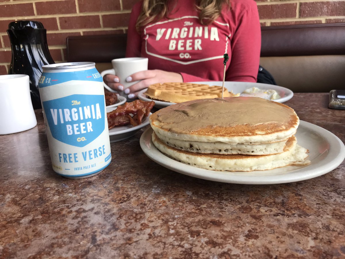 VirginiaBeerCo's tweet photo. A short stack and some local suds sounds like to support #smallbusiness in @VisitWmbg sounds like a great way to start #LaborDay2020! ๐ฅ๐ป
#CapitolPancake #FindYourFunWMBG #SupportLocal #VAbeer #BestPartOfWakingUp https://t.co/z8kDfCCRHo