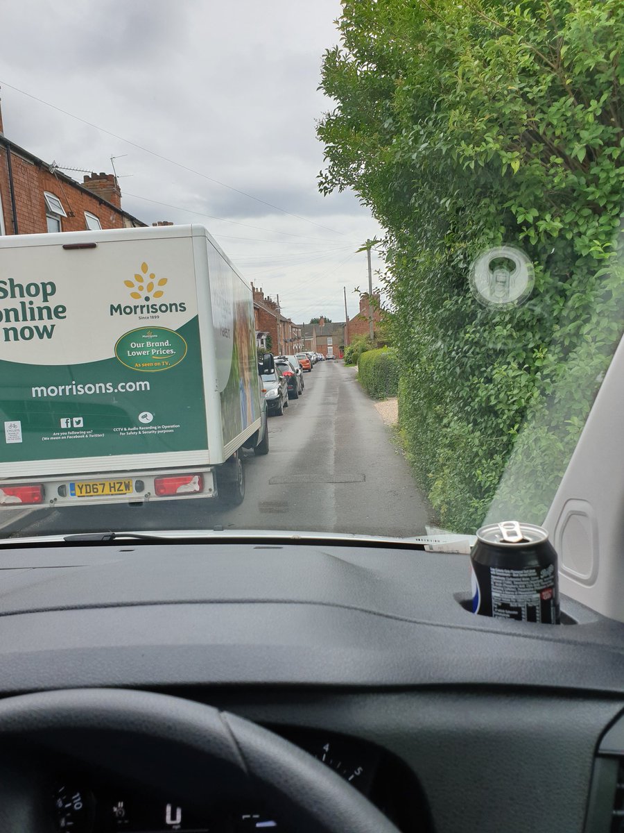 antslater79's tweet photo. When @Morrisons drivers park up near a corner,  blocking traffic for both ways...  #louth could have gone 3 cars forward and parked like normal drivers https://t.co/ydE0ZCwVNV