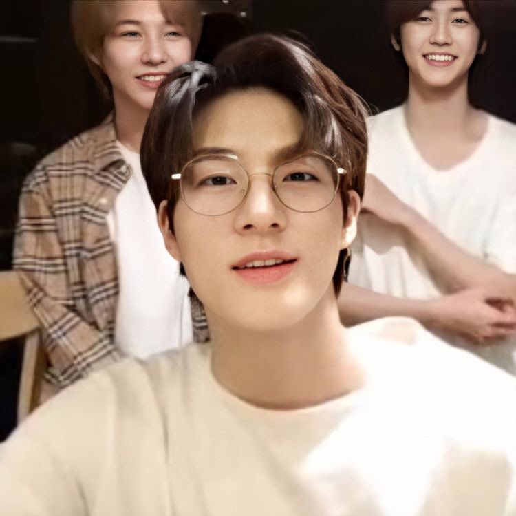 gua newbie di rp twt. jd mohon bantuannya y.

mutualan? rt/like
fambest? dm gosah sungkan

#roleplayerindonesia #roleplayer #rpwindonesia #rpindo #roleplayindo