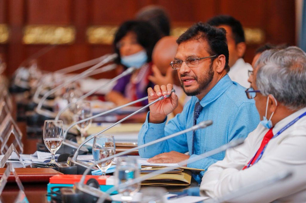 GotabayaR's tweet photo. අද (7) ජනාධිපති කාර්යයාලයේදී පැවති සාකච්ඡාවේදී මැණික් සහ ස්වර්ණාභරණ කර්මාන්තකරුවන් උපයන ලාභය මත පනවා ඇති 14%ක ආදායම් බද්ද සහ  සහ 15% වූ රත්‍රන් ආනයන බද්ද ඉවත් කිරීමට තීරණය වුනි.

#ActioningtheBlueprint https://t.co/QKgszXpBPm