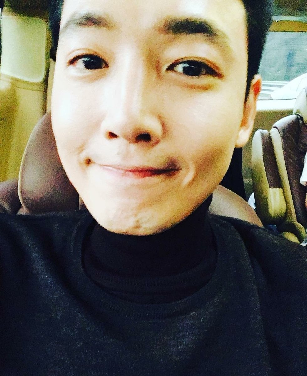 Today_KyungHo's tweet photo. 170907 갱스타그램
평창 올림픽 응원 메시지 릴레이

https://t.co/QZ9PteacxV
#정경호 #오늘의_경호 https://t.co/DAKZZCIkld