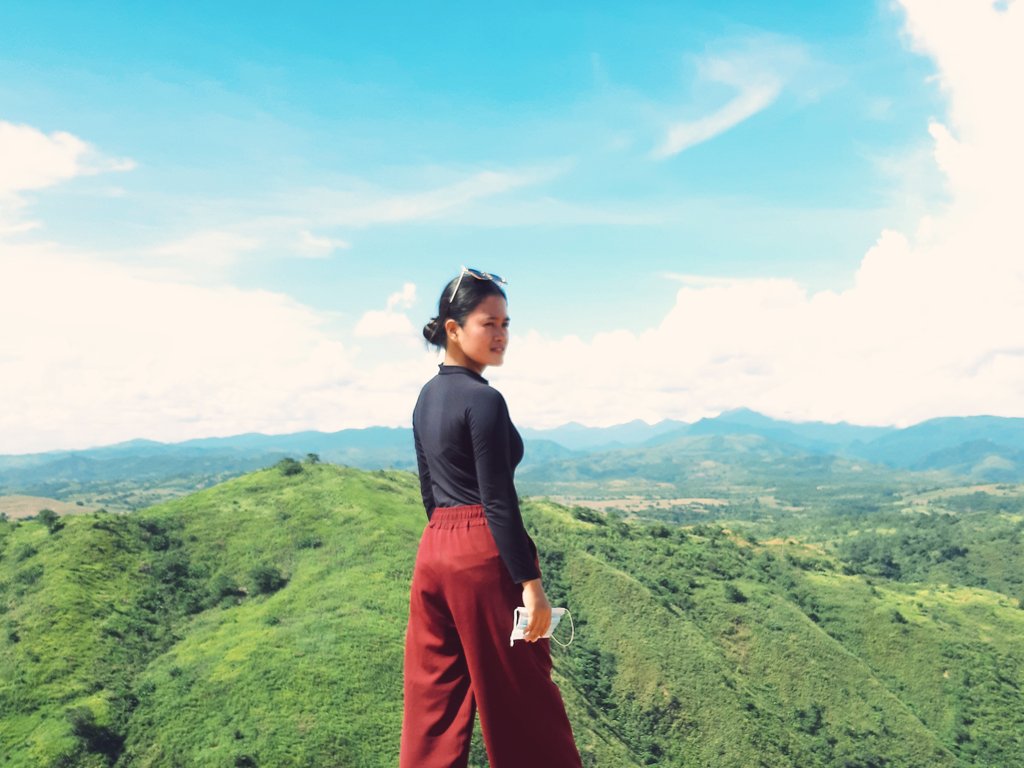 nessjavier's tweet photo. I love VIEW 🥰

#SindonBayabo #ViewDeckNgIlagan https://t.co/a9pBoXYZ6O