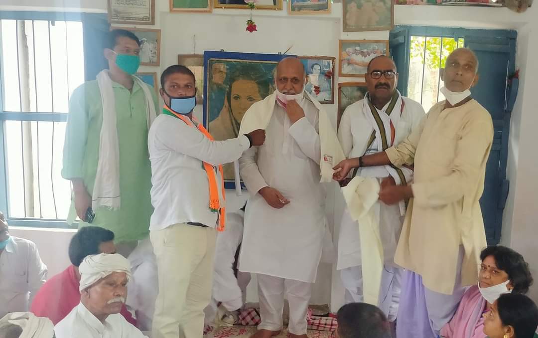 CongressArjun's tweet photo. आदरणीय अभिभावक, पूर्व प्रदेश अध्यक्ष, जिला के प्रभारी श्रीमान अनिल शर्मा साहब का बेगूसराय की पूज्य धरती पर स्वागत।
@shaktisinhgohil @ajaykapoor_inc @virenderrathor  @DrMadanMohanJha @DrSamirKrSingh 
@sadanandsinghcp
@AmitaBhushan1 https://t.co/i7zwKIrT5k