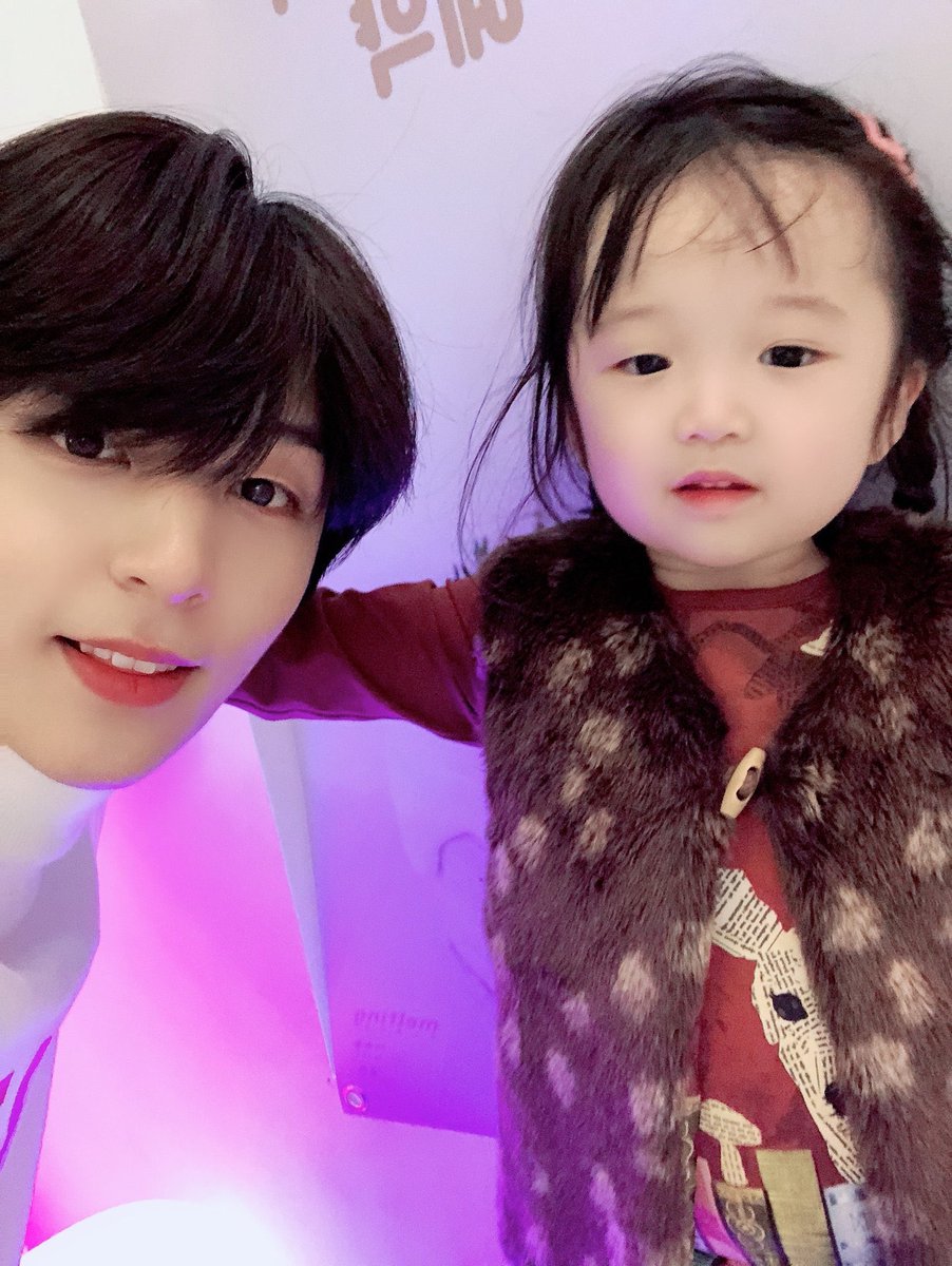 sungyoon and his niece 
