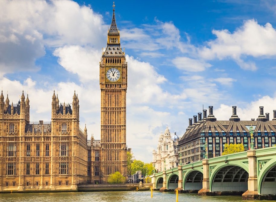 PlanetaEnLinea's tweet photo. 7 de sep. de 1859, fue inaugurado uno de los símbolos de la cultura británica: el Big Ben. Diseñada por Charles Barry y Augustus Pugin, recibió el apelativo de Torre Isabel, en honor al 60º aniversario de la monarca reinante. Más info en https://t.co/7FB9mppJjP
#BigBen #Londres https://t.co/JZk6iX1fQF