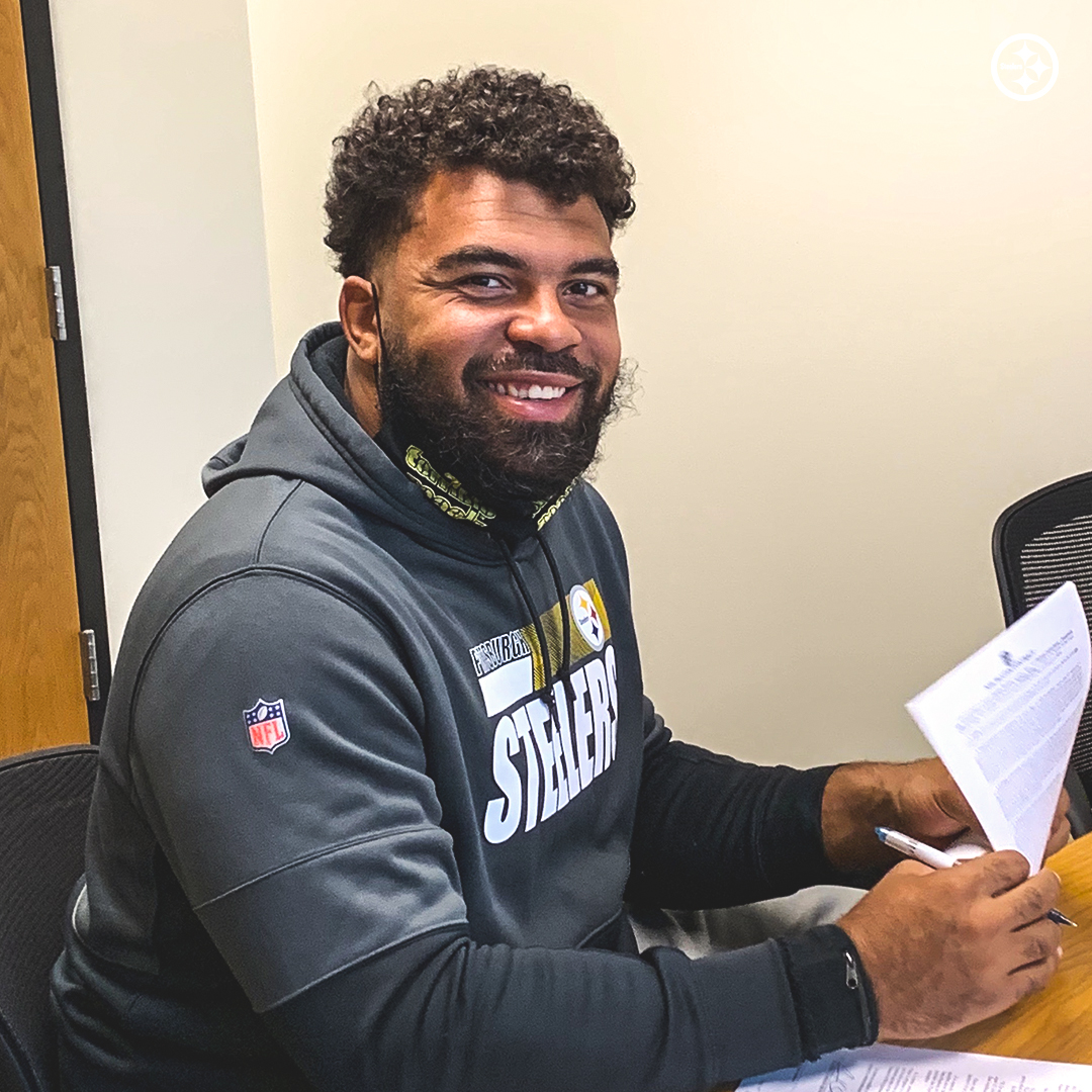 Signed ✔️
Sealed ✔️
Delivered ✔️

We've signed DT Cameron Heyward to a new five-year contract!

<a href="/BordasLaw/">Bordas & Bordas</a> Transaction: bit.ly/3jWvgxp