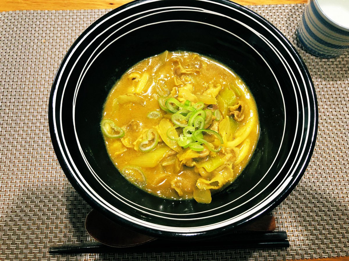 みく ホットクックレシピ Pa Twitter ホットクック で冷凍うどんごと茹でるカレーうどん 2人分 しめじ 1 2パック 油揚げ 1cm幅 豚こま肉 0g 冷凍うどん 2玉 水 400ml めんつゆ2倍濃縮 100ml カレー粉 大さじ3 片栗粉 大さじ1 水に溶かす ごま油 大さじ1 材料順に みく ホットクックレシピ Pa Twitter ホットクック で冷凍うどんごと茹でるカレーうどん 2人分 しめじ 1 2パック 油揚げ 1cm幅 豚こま肉 0g 冷凍うどん 2玉 水 400ml めんつゆ2倍濃縮 100ml カレー粉 大さじ3 片栗粉 大さじ1 水に溶かす ごま油 大さじ1 材料順に