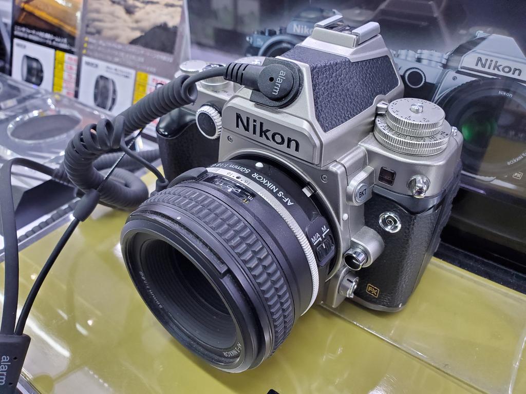 プラマイゼロ Nikon Dfは本当にカッコいい 往年のフィルム一眼の遺伝子を残したデザインがたまらない