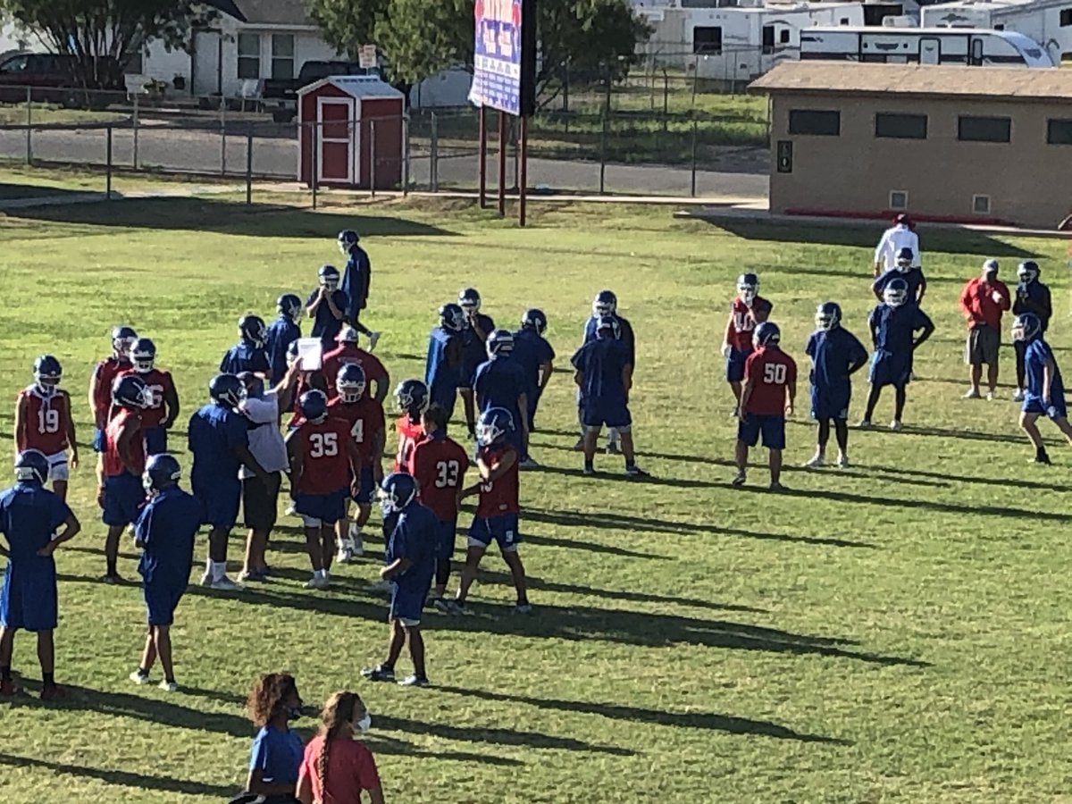 BCHsports's tweet photo. .@Coopercoogs1 is back to work. Cougars are ready for a big 2020! #txhsfb https://t.co/QECWRofYNd