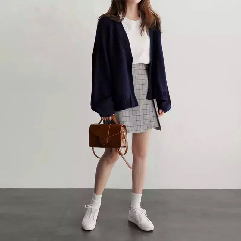 ใครรอน้องคนนี้พร้อมส่งอยู่บ้างง🙆‍♀️ รอบพรีคือDmแตก ตัวนี้พร้อมส่งเลยน้า เคาะราคาที่ตัวละ140฿ พิเศษสั่งตั้งแต่2ตัวขึ้นไปลดเหลือตัวละ130฿ไปเลยค้าา ถูกมาก!✨🥰 

🍑ลงฟอร์มสั่งซื้อคืนพรุ่งนี้นะคะ ถูกที่สุดแล้วเพราะราคาดีลโรงงานเลยจ้า ปกติ200+ มีสีละไม่กี่ร้อยตัวค่า หมดแล้วหมดเลย😘