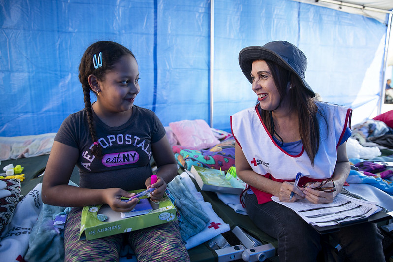 CruzRojaPR's tweet photo. Los desastres pueden ser aterrador para los adultos y traumáticos para los niños, especialmente si no saben qué hacer. Por eso, es importante involucrarlos en las etapas de la preparación familiar cada año. Conoce más en https://t.co/F2yAGxwbhb https://t.co/GBhgi3zwQJ