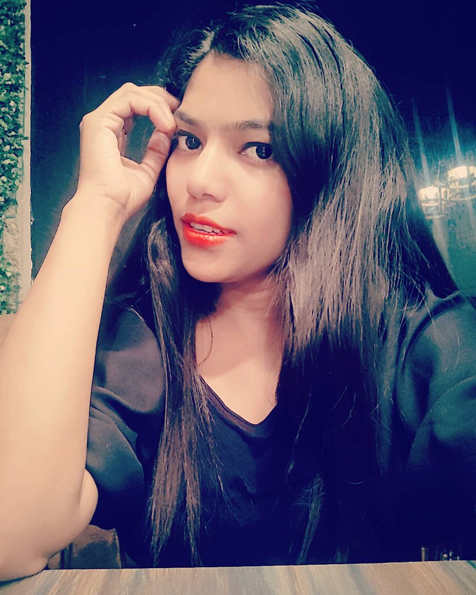 Mohiniigupta's tweet photo. Don't let anything discourage you.
Keep on.
Never give up
It is policy of most of those who have succeeded.
Ofcourse discouragement will come.
The important thing is to surmount it.
If you can do that, world is yours.
- Dale Carnegie
#dalecarnegie #leaderinyou #mohinigupta https://t.co/bwIC4RuHi3