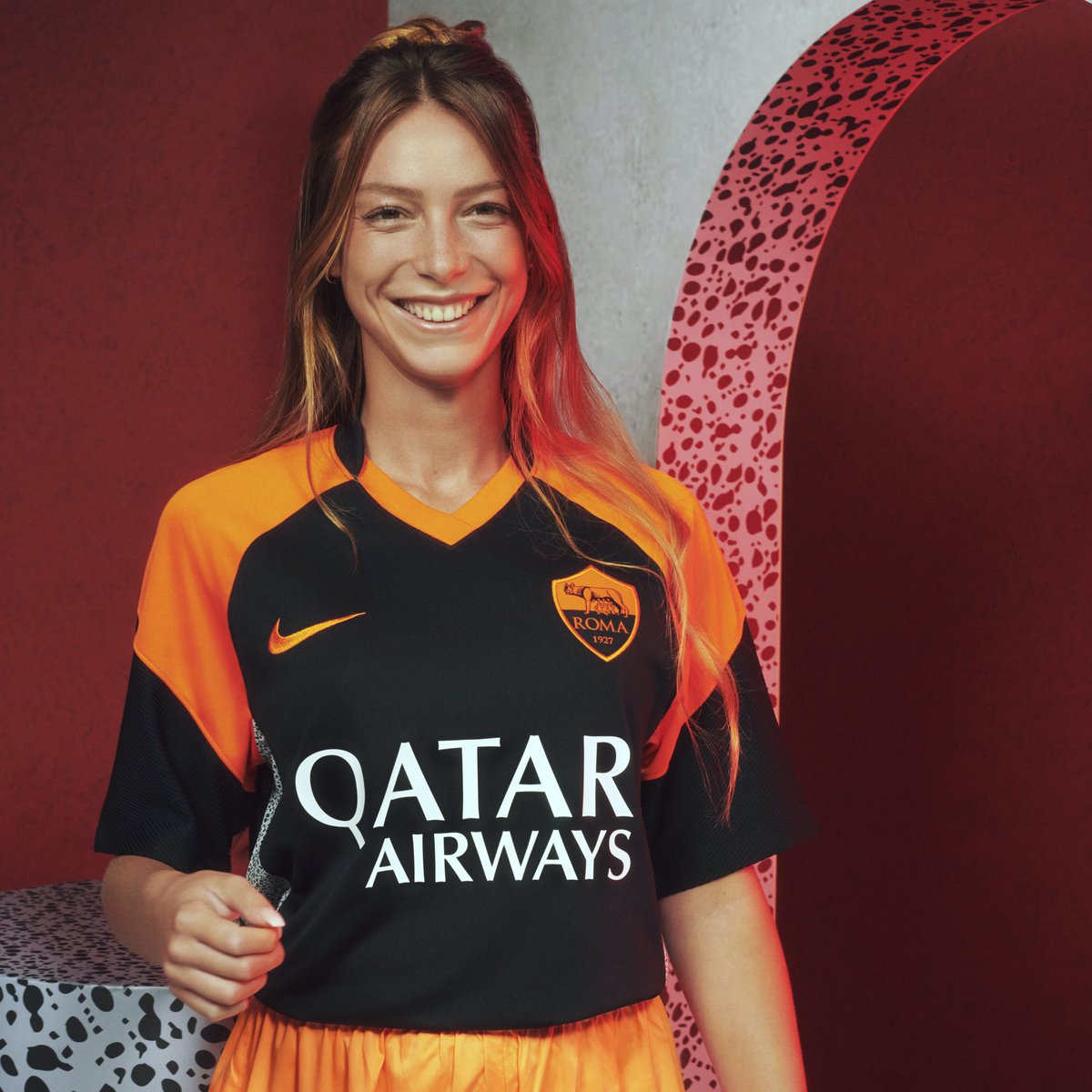 A nova camisa alternativa da Roma!