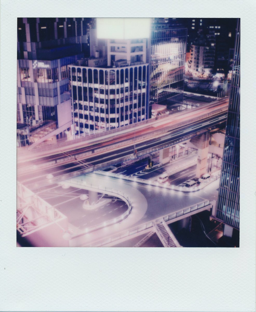 nakaiakio's tweet image. Tokyo lights
#mypolaroidnow #polaroid Sx70 color film @Polaroid 
#mintcamera #slr670x