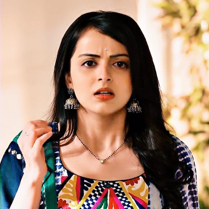 Fouziya38909805's tweet photo. Flawless &amp; Natural Beauty Gauri @shrenuparikh11  #Gaurikumarisharma #Dabbanggauri #Ishqbaaz #beautiful #Queenofheart #pretty #Sweetheart #awesomeexpression #adorablebeauty #ShrenuParikh #Aastha #ipkkndebp #Gauri #Ishqbaaz #JanhviMittal #EBSS @shrenuparikh11 https://t.co/Vb9viexI6W