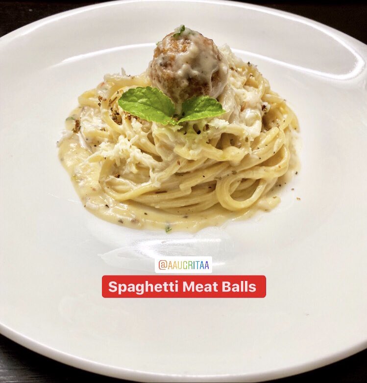 chefshivghosh's tweet photo. One of my favourite continent main course which I can eat anytime #Spaghetti #MeatBalls #Continental #MainCourse #Aaugritaa #Yummy #Foodie #ChefCooking #ChefTalks #HomeCooking #HomePresentation https://t.co/j9xDI6KoAs