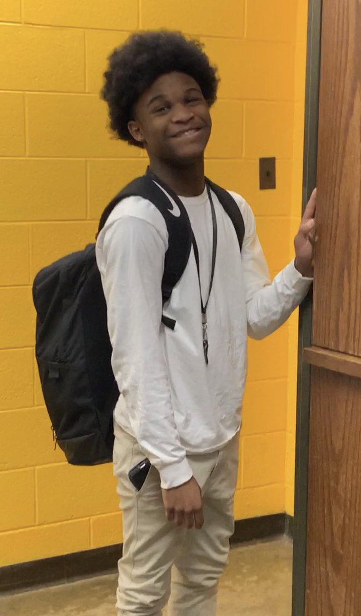 CulDeSacKing's tweet photo. Demyran Joy
•Point Guard
•Wide Receiver, Running Back, Cornerback &amp; Safety
•Positive
•Hardworking
•Improve as player
•Get teammates better
•Earn scholarship
•All A’s/B’s
•Graduate from HS
•Attend college
•Athletic Training/Engineer @NCHSup @AthleticsNch @NCHSecondary https://t.co/DtfGOZOqej