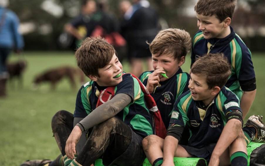 🌹🏉Guidance on how to manage a PHASED RETURN TO RUGBY is now on KYBO! - bit.ly/2JQfHXS 🖥️ Please take a few mins to read. 🖥️ Remember to more forward in the community game carefully and enjoyably. @ERRefereesAssoc @RFU_GameDev #crouchbindgrow #kybo