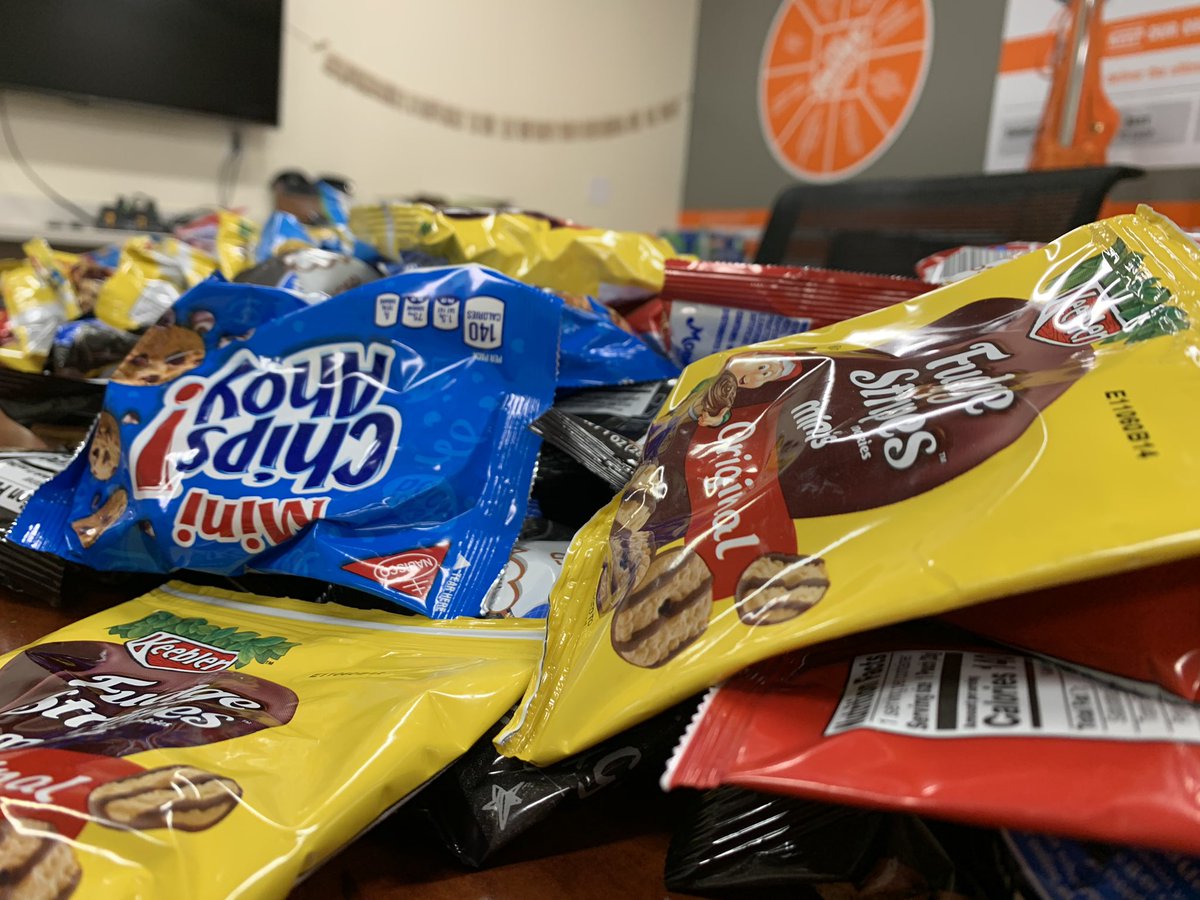 glendawisch's tweet photo. Appreciating our associates for all their hard work #hdstrong #hd1771 @hollycSM1771 @thdsandi @hollytate122 @Mountaindaisy68 https://t.co/SWoVyA7QRD