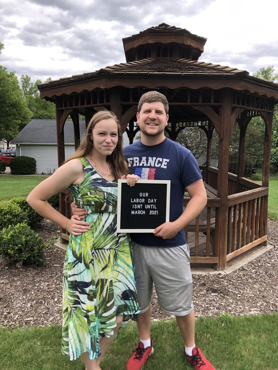 SaraConner24's tweet photo. March can’t come fast enough 🤰🏼❤️ #BabyNumberThree #Family https://t.co/cD2sAQ6YeO
