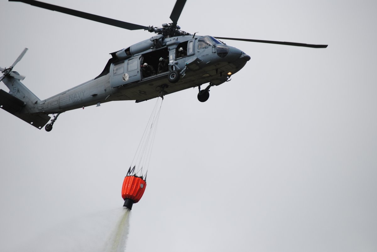 CALFIRESANDIEGO's tweet photo. Because of the proactive efforts of @CAL_FIRE , today we will be exercising the agreement we have with the Navy Third Fleet and the First Marine Expeditionary Force to utilize military aircraft on the #ValleyFire https://t.co/9jZQuMRlCx