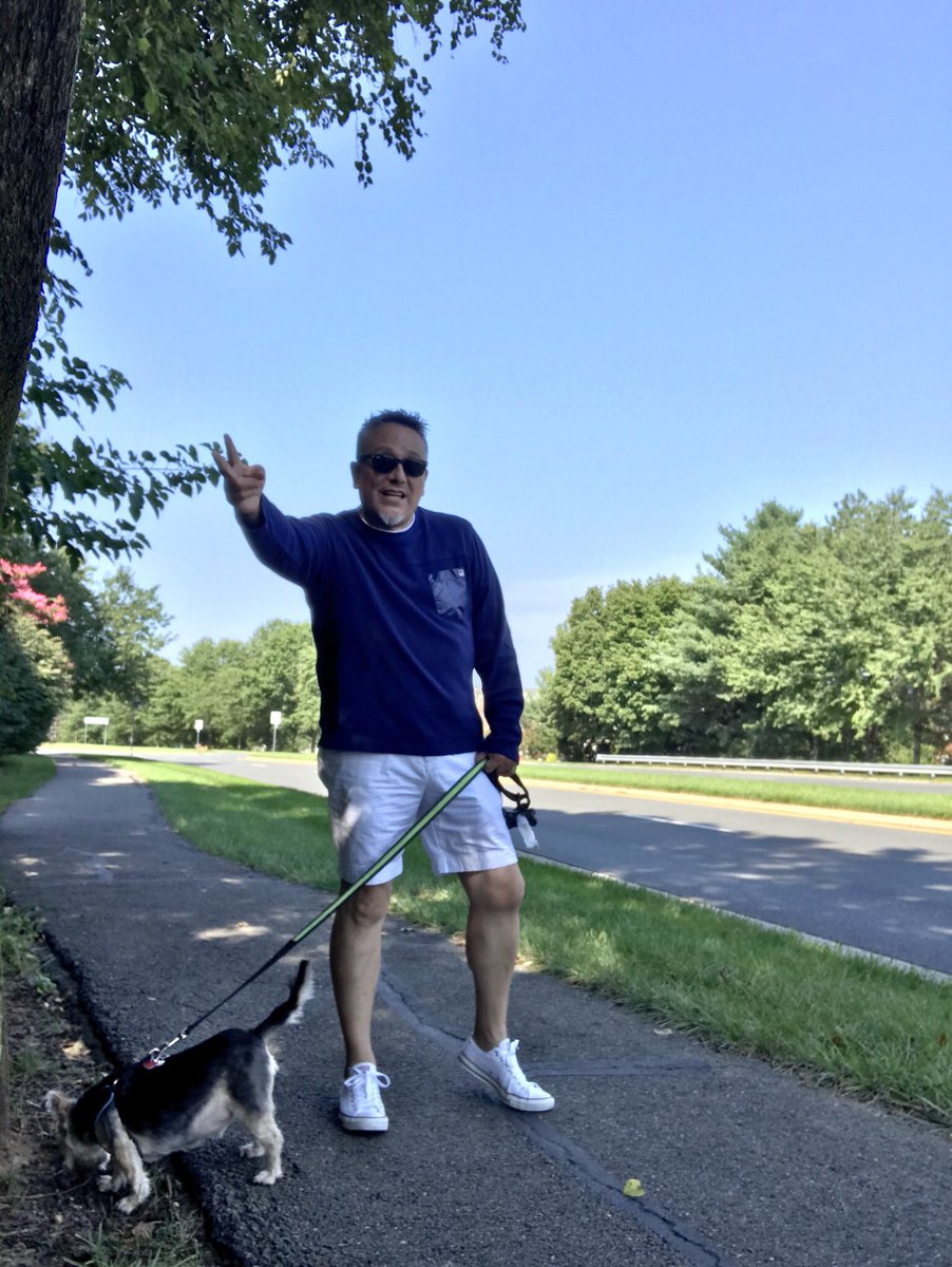 #morningvibes #raybanssunglasses #LaborDayOn #MondayMotivation