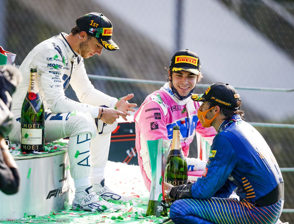 FlorentGooden's tweet photo. @PierreGASLY @lance_stroll &amp; @Carlossainz55 taking time to enjoy their time on the podium 👌🏼 @F1 #ItalianGP 

📸 by @FlorentGooden / Instagram: Gooden_Images https://t.co/IhaeFpBsNM