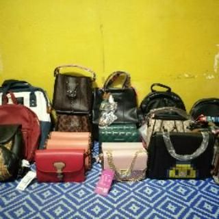 Qeuonnas22's tweet photo. Shopee Live: HOW R U BAGS 🌸 . Watch Qeuonna's Sale's live now: https://t.co/1usAqVHKTc https://t.co/Az9yOpWYE3