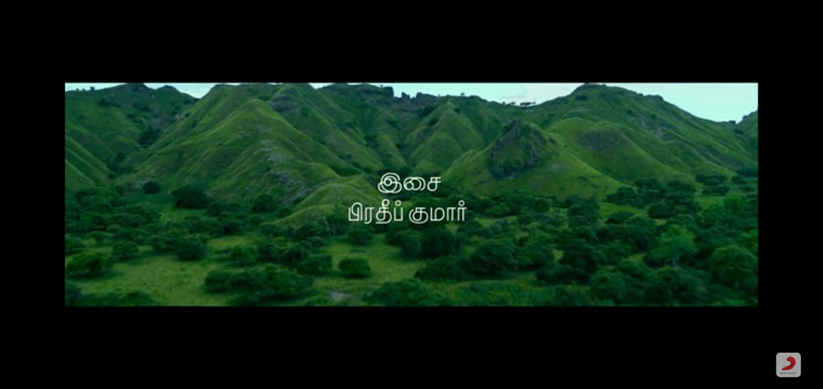 Ezhuthu_Station's tweet photo. வரிகள் யாவும் @pradeepvijay இசையை போற்றி பாடுவது போலவே அமைந்துள்ளன. பல நாள் கழித்து ஆழ்ந்து உறங்குபவன் அழகான கனவுகள் கண்டு தூக்கத்திலே சந்தோஷம் பெருகி சிரிப்பது மாதிரியே இந்த காட்சிகள் யாவும் ஒரு விதமான ஆழ்ந்த மகிழ்ச்சி கலந்த போதையால் மனதை தள்ளாட வைக்கின்றன ❤
#VaazhlFirstSingle https://t.co/83laPZ7BRU