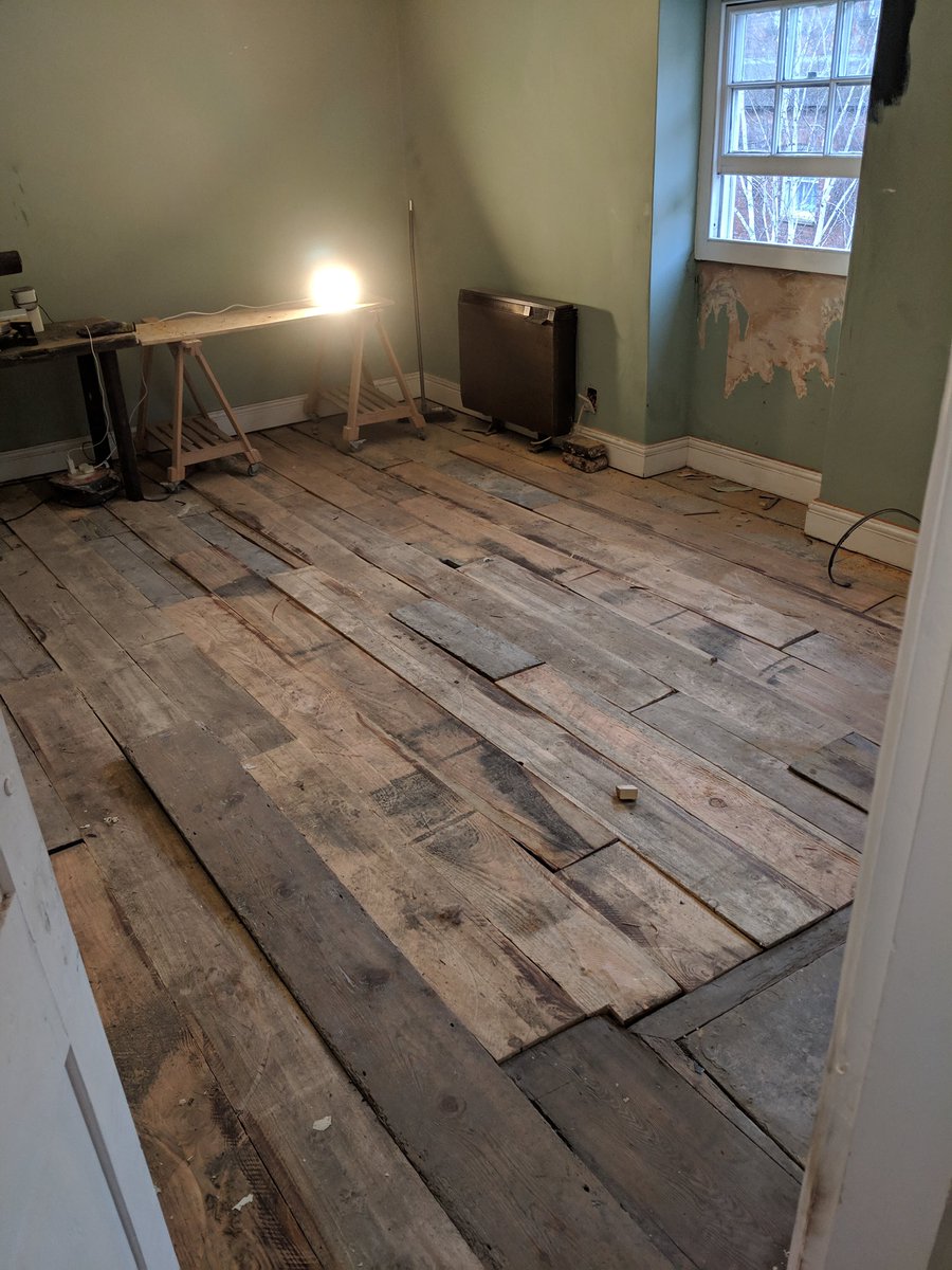 HullHouseGroup's tweet photo. Before >> After 

 A transformation here @princestreethull 🤩

The kitchen fronts are made from recycled wood and plastic bottles ♻️ form @IKEAUK 

#PropertyInvestment #beforeandafter #hull https://t.co/ohBSYS74Ua