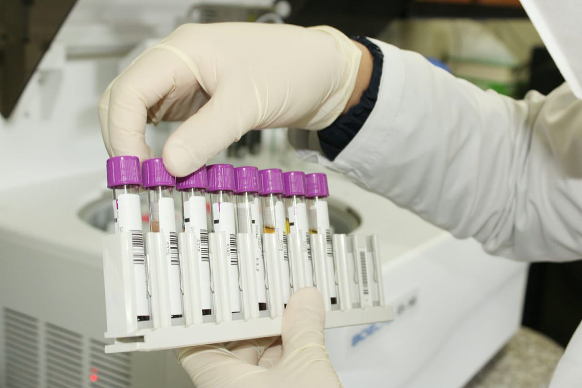 DPS_LosRios's tweet photo. #Guayas | El Laboratorio del Hospital Básico Playas es imprescindible para detectar patologías y emitir diagnósticos precisos, a fin de asegurar una atención de calidad. Este 2020, a la fecha ingresaron 24522 usuarios para realización de biometrías, uroanálisis, entre otros. https://t.co/LndF8Ep8PZ