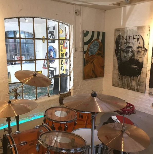 pureevilgallery's tweet photo. Basement floor at 108 Leonard street, shoreditch, Landan.
#johnbonham #ledzeppelin #stenlex #pureevil #drums #drumkit #gallery #london #shoreditch #oldstreet #dunlop #artist #gallerist #comevisit https://t.co/Em6sIbHWdU